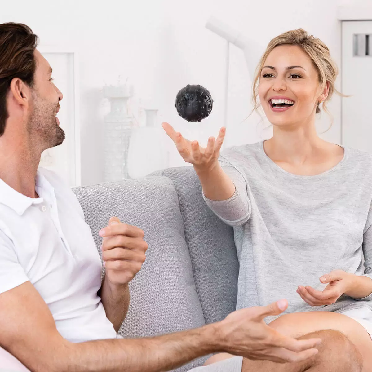  MG 10 Massageball mit Vibration