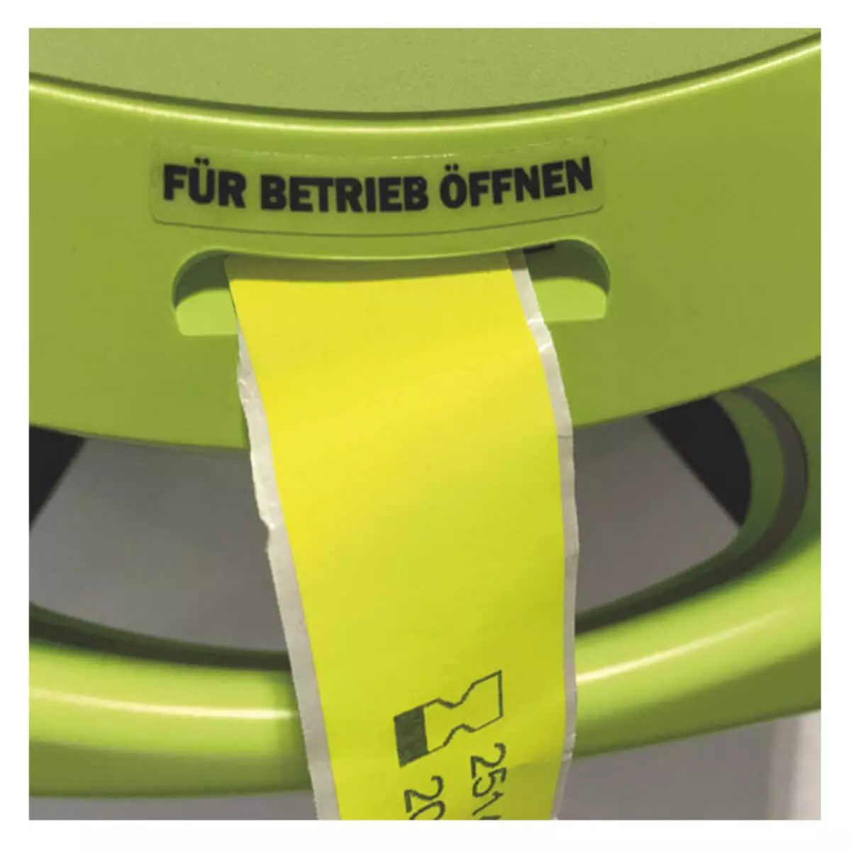  AED Plus Halbautomat